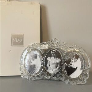 Nib Mikasa Triple Oval Frame Photo Frame